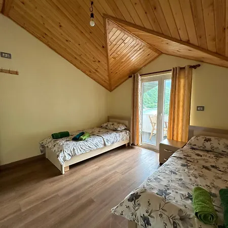 Artjoni Fierze Hostel