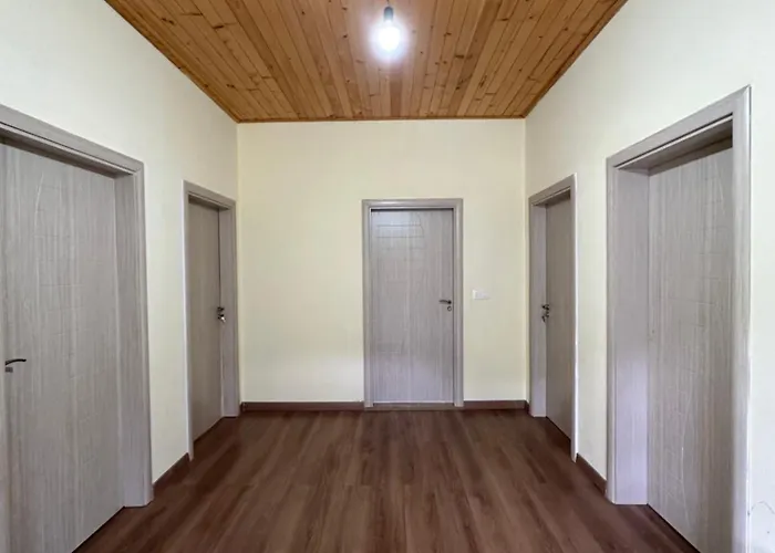 Artjoni Fierze Hostel